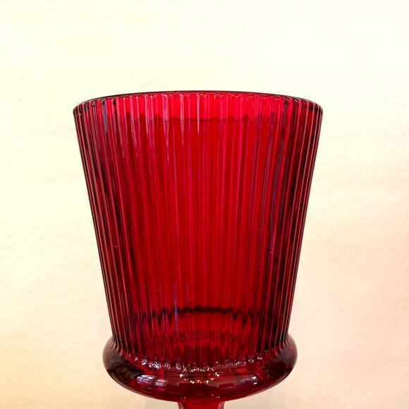 Set of 4 Ruby Red Water Goblets 8in Holiday Wine Glasses NEW - Picture 6 of 10